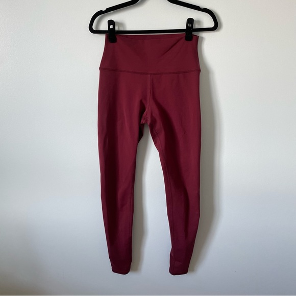Alo High Waisted Dash Legging - Picture 7 of 7
